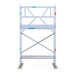 Rollgerüst Euroscaffold Professionell 75x190 4,2m Arbeitshöhe Carbonplattform gegen Fassade - Gerüstexpress.de