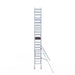 Rollgerüst Euroscaffold Professionell 75x190 7,2m Arbeitshöhe Carbonplattform gegen Fassade - Gerüstexpress.de