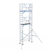 Rollgerüst Euroscaffold Professionell 75x190 7,2m Arbeitshöhe Carbonplattform gegen Fassade