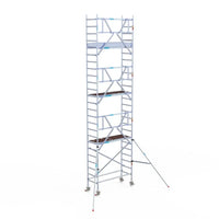 Rollgerüst Euroscaffold Professionell 75x190 8,2m Arbeitshöhe Carbonplattform gegen Fassade
