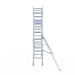 Rollgerüst Euroscaffold Professionell 75x250 5,2m Arbeitshöhe Carbonplattform gegen Fassade - Gerüstexpress.de