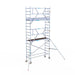 Rollgerüst Euroscaffold Professionell 75x250 6,2m Arbeitshöhe Carbonplattform gegen Fassade - Gerüstexpress.de