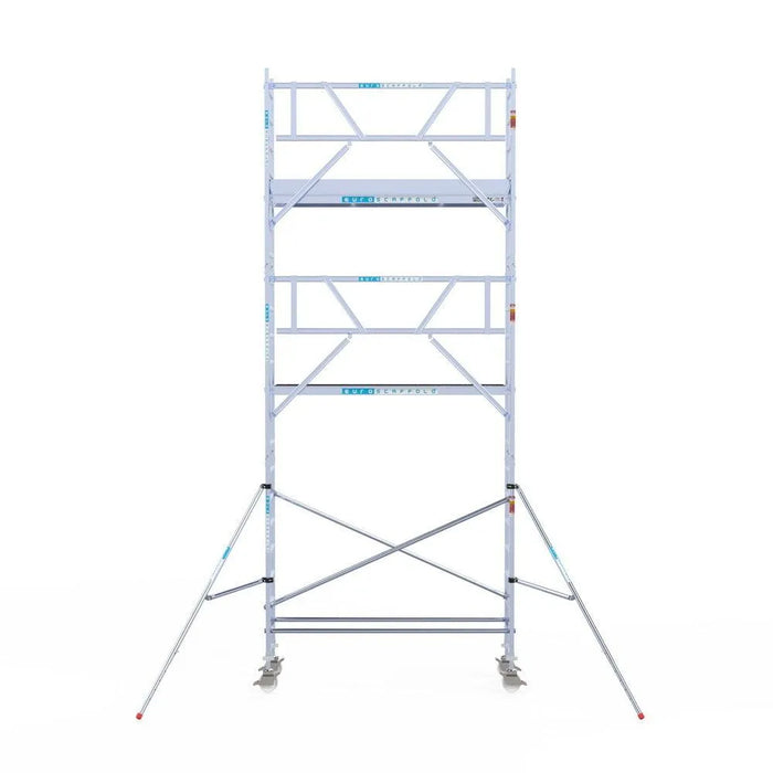 Rollgerüst Euroscaffold Professionell 75x250 7,2m Arbeitshöhe Carbonplattform gegen Fassade - Gerüstexpress.de