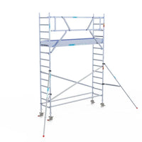 Rollgerüst Euroscaffold Professionell 75x305 5,2m Arbeitshöhe Carbonplattform gegen Fassade