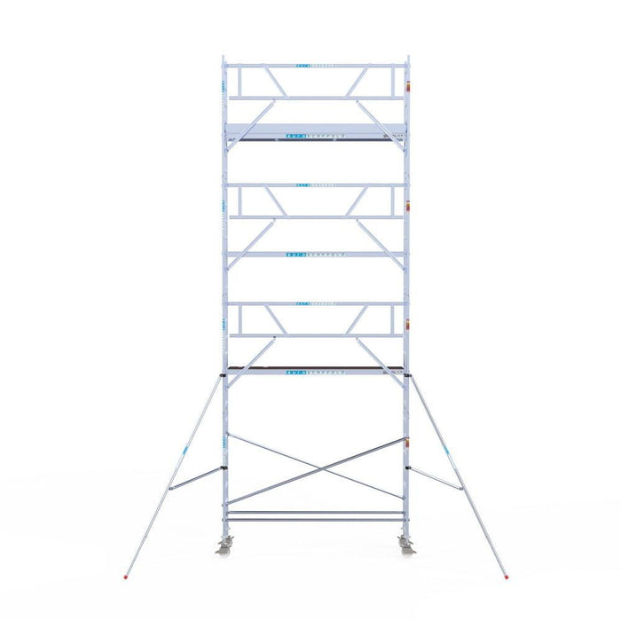 Rollgerüst Euroscaffold Professionell 75x305 9,2m Arbeitshöhe Carbonplattform gegen Fassade - Gerüstexpress.de