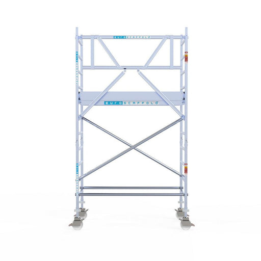 Rollgerüst Euroscaffold Professionell 90x190 4,2m Arbeitshöhe Carbonplattform gegen Fassade - Gerüstexpress.de