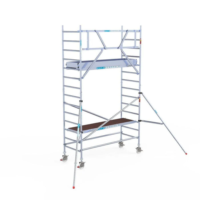 Rollgerüst Euroscaffold Professionell 90x250 5,2m Arbeitshöhe Carbonplattform gegen Fassade - Gerüstexpress.de