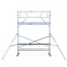 Rollgerüst Euroscaffold Professionell 90x305 5,2m Arbeitshöhe Carbonplattform gegen Fassade - Gerüstexpress.de