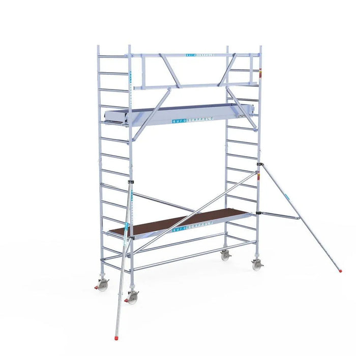 Rollgerüst Euroscaffold Professionell 90x305 5,2m Arbeitshöhe Carbonplattform gegen Fassade - Gerüstexpress.de