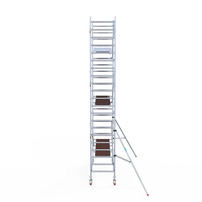 Rollgerüst Euroscaffold Professionell 90x305 7,2m Arbeitshöhe Carbonplattform gegen Fassade - Gerüstexpress.de
