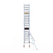 Rollgerüst Euroscaffold Basic 75x190 6,2m Arbeitshöhe Carbonplattform gegen Fassade - GerüstExpress