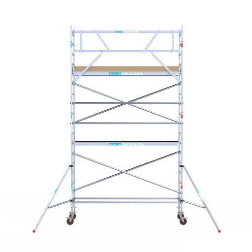 Rollgerüst Euroscaffold Basic 75x305 6,2m Arbeitshöhe Carbonplattform gegen Fassade - GerüstExpress