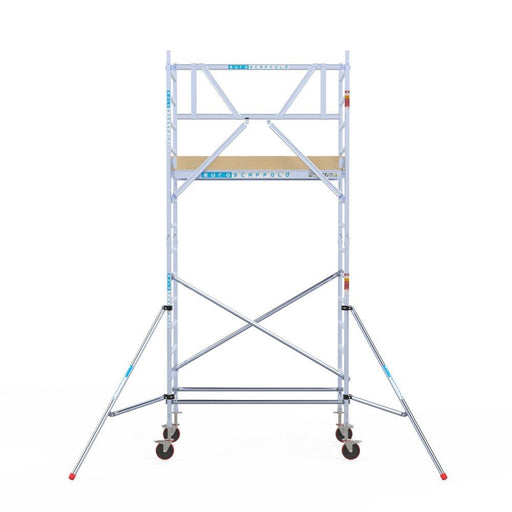 Rollgerüst Euroscaffold Basic 90x190 5,2m Arbeitshöhe Carbonplattform gegen Fassade - GerüstExpress