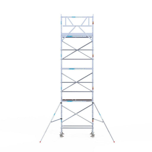 Rollgerüst Euroscaffold Original 75x190 8,2m Arbeitshöhe Carbonplattform gegen Fassade - GerüstExpress