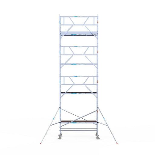 Rollgerüst Euroscaffold Professionell 90x250 9,2m Arbeitshöhe Carbonplattform gegen Fassade - GerüstExpress