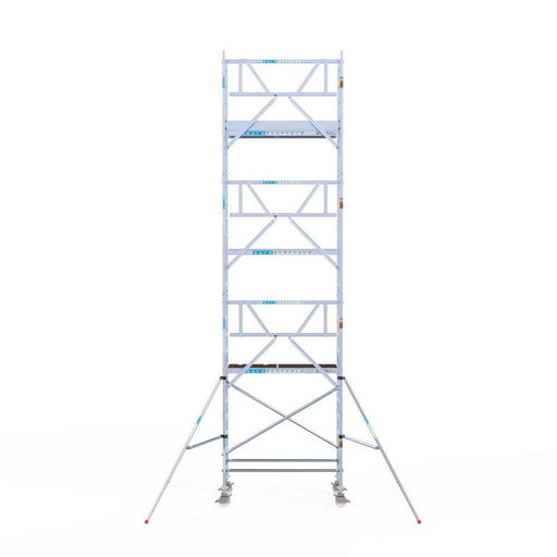 Rollgerüst Euroscaffold Professionell 90x190 8,2m Arbeitshöhe Carbonplattform gegen Fassade - GerüstExpress