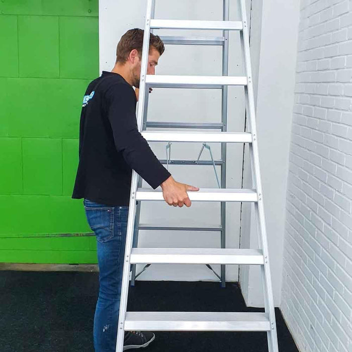 Treppe Doppeltreppen professionell 2x10 Stufen - Gerüstexpress.de