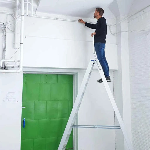 Treppe Doppeltreppen professionell 2x11 Stufen - Gerüstexpress.de