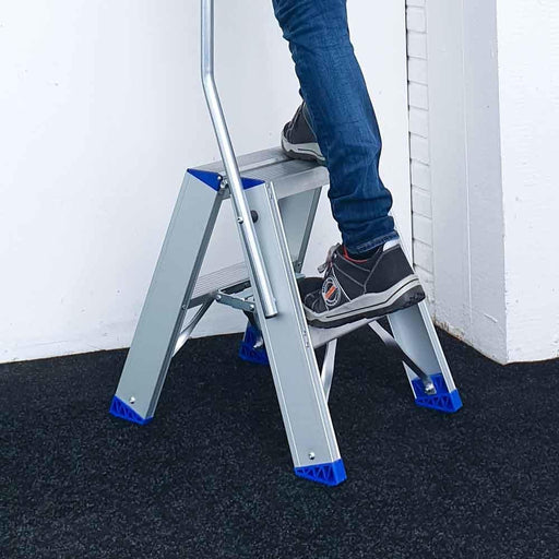 Treppe Doppeltreppen professionell 2x2 Stufen - Gerüstexpress.de