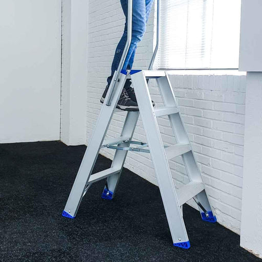 Treppe Doppeltreppen professionell 2x4 Stufen - Gerüstexpress.de
