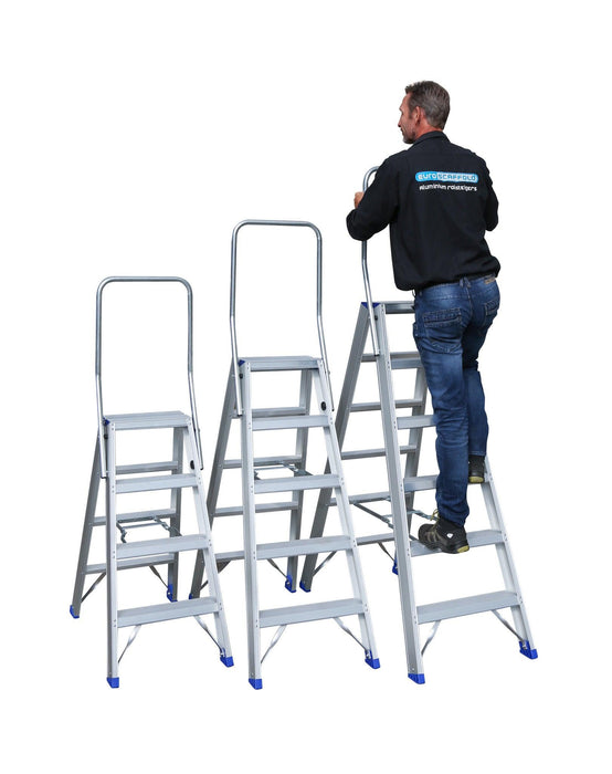 Treppe Doppeltreppen professionell 2x5 Stufen - Gerüstexpress.de