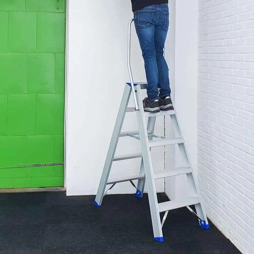 Treppe Doppeltreppen professionell 2x5 Stufen - Gerüstexpress.de