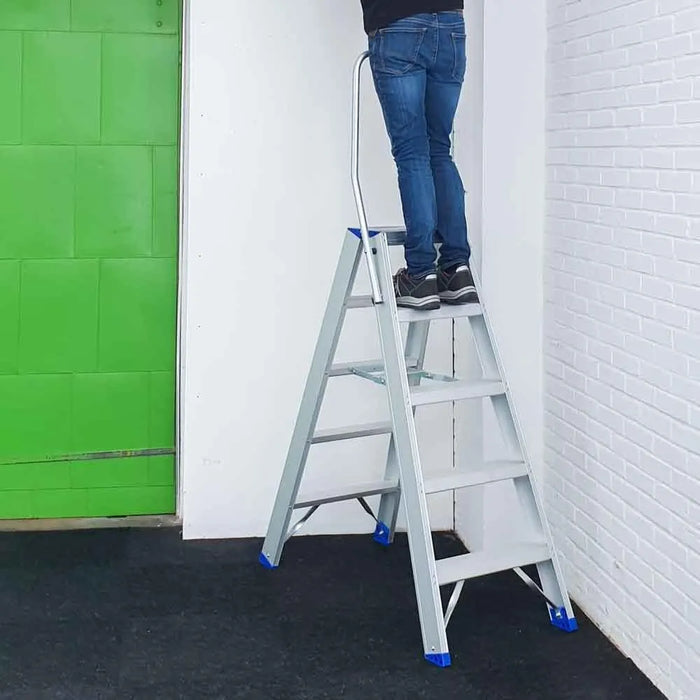 Treppe Doppeltreppen professionell 2x5 Stufen - Gerüstexpress.de