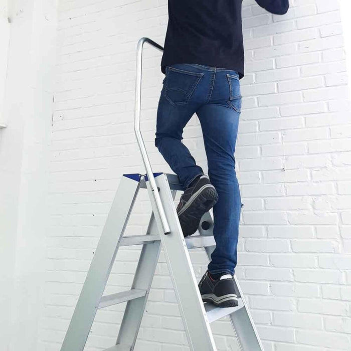 Treppe Doppeltreppen professionell 2x8 Stufen - Gerüstexpress.de