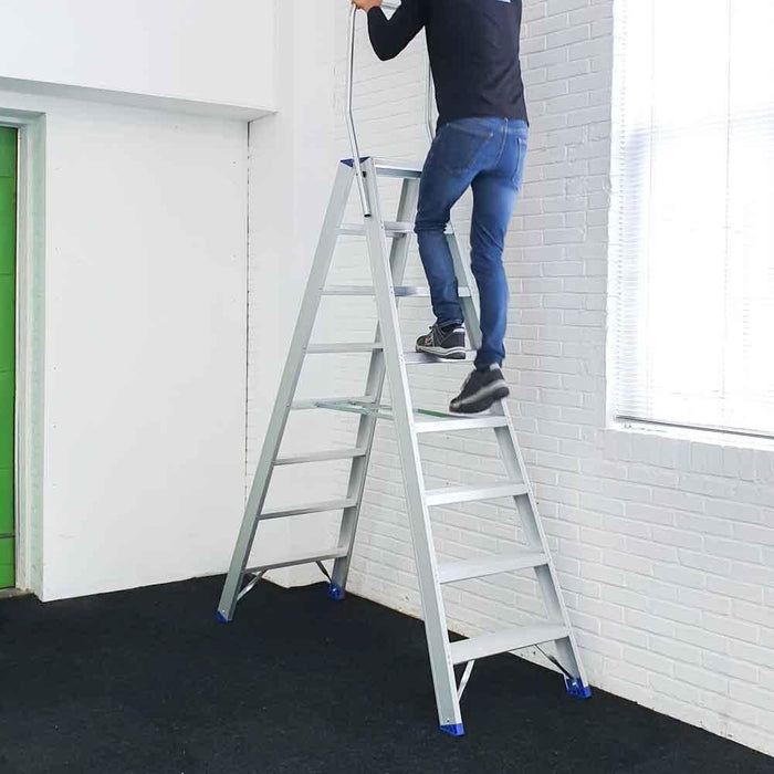 Treppe Doppeltreppen professionell 2x8 Stufen - Gerüstexpress.de