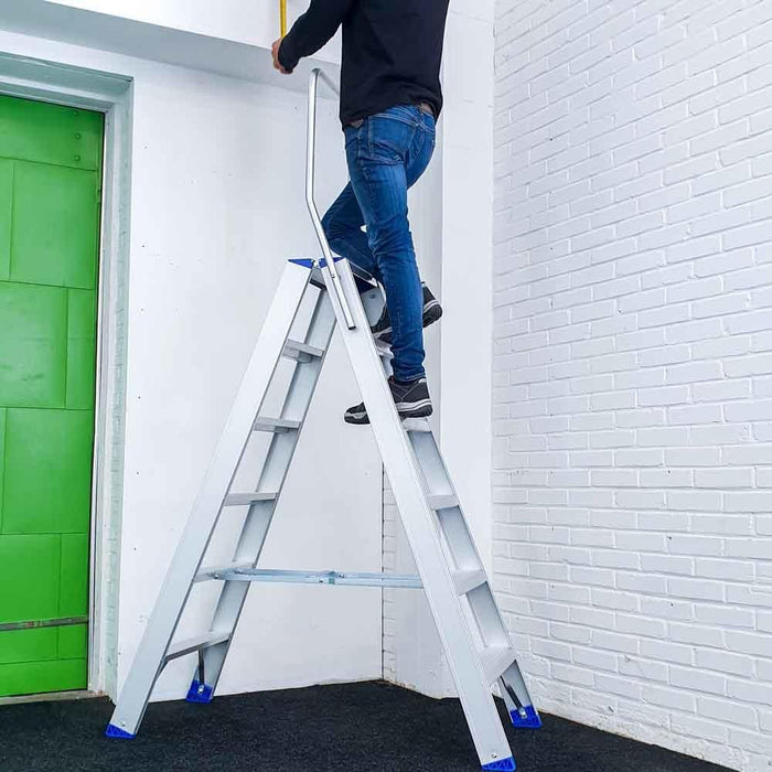 Treppen Doppeltreppen professionell 2x6 Stufen - Gerüstexpress.de